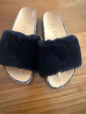 FLEKS women’s San Ysidro Slides New Size 9